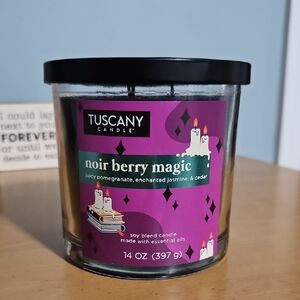 NWT Tuscany Candle Noir Berry Magic